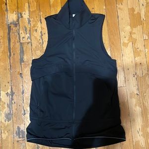 Black lightweight run vest Lululemon